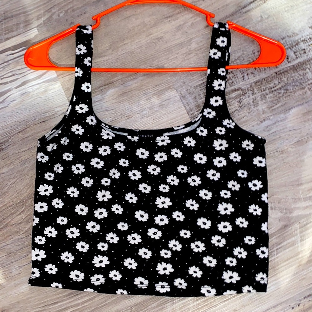 Black and white flower cami from forever 21